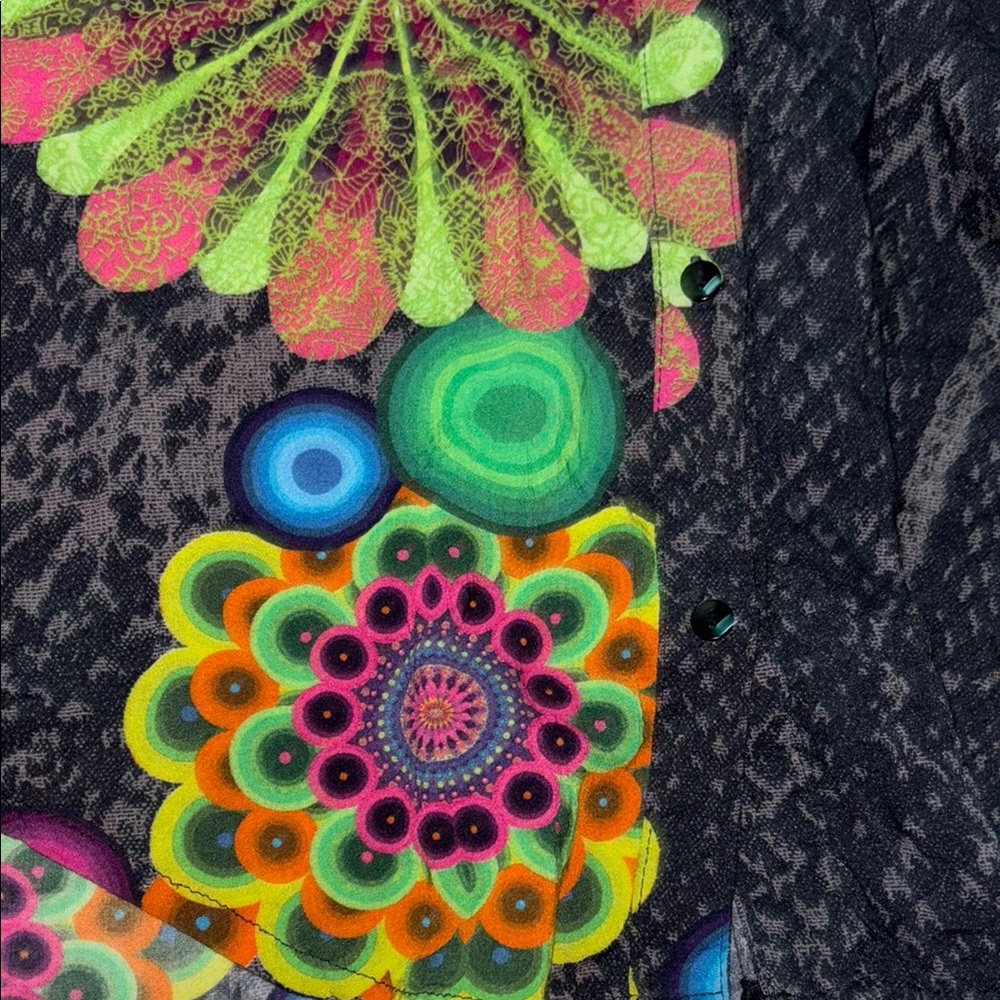 Desigual Women's Floral Button Down, EUC - Picture 6 of 13